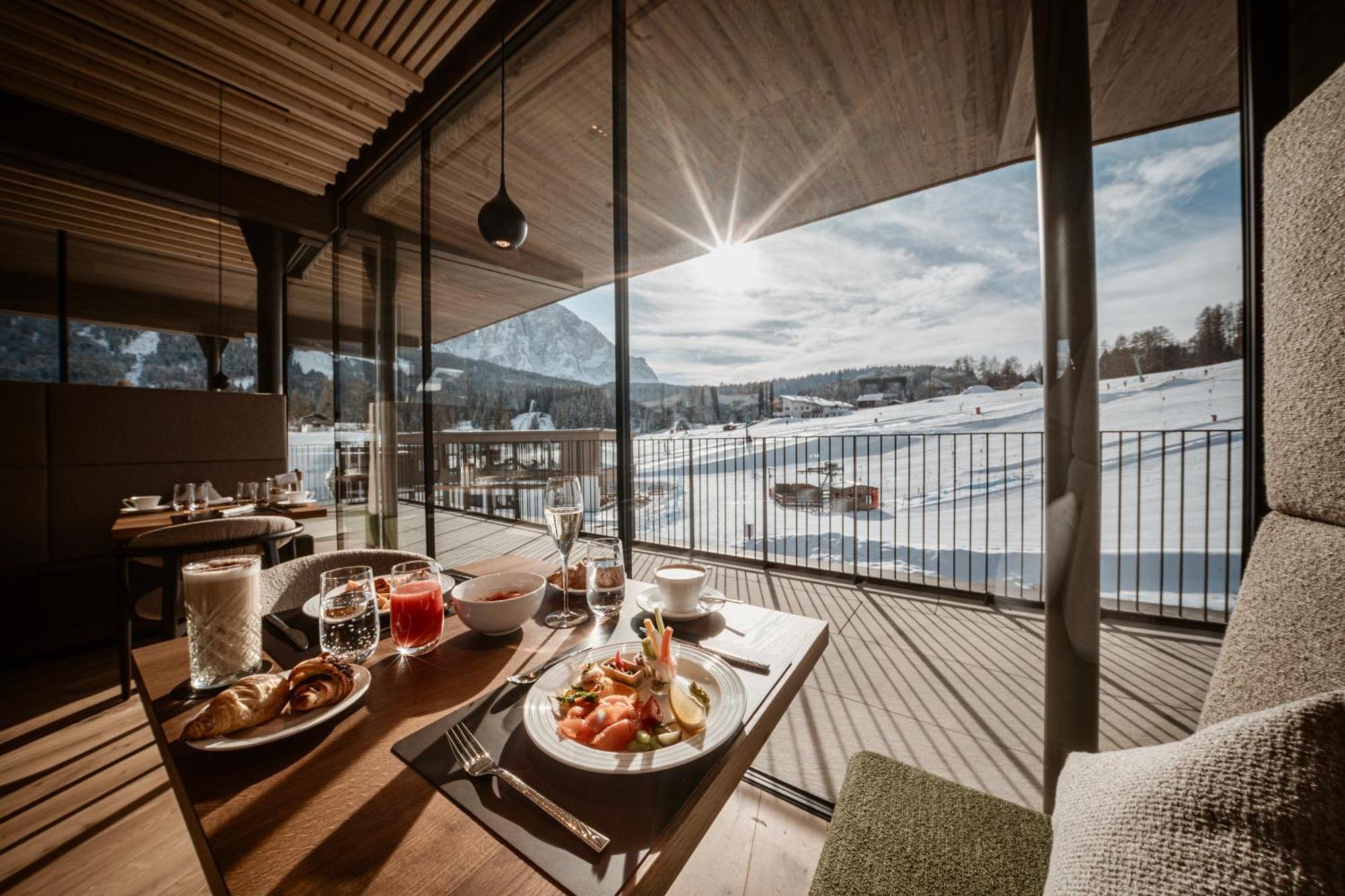 Готель Cendevaves Alpine Silence Santa Cristina Val Gardena Екстер'єр фото