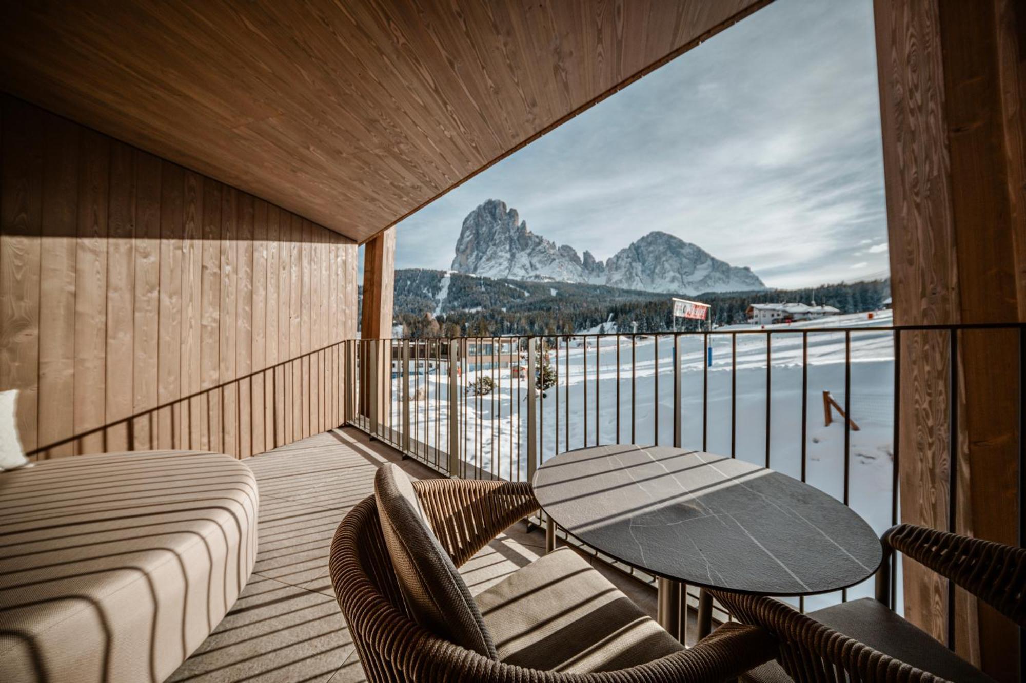 Готель Cendevaves Alpine Silence Santa Cristina Val Gardena Екстер'єр фото